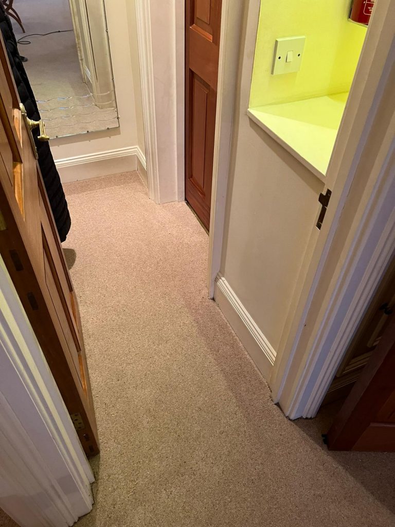 avonvale-carpets-bath-flooring-cavalier-pennine-wool-edgeworth-hallway